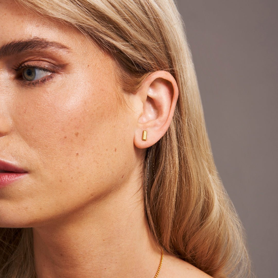 Mini Bullion Bar Stud Earrings - Platinum